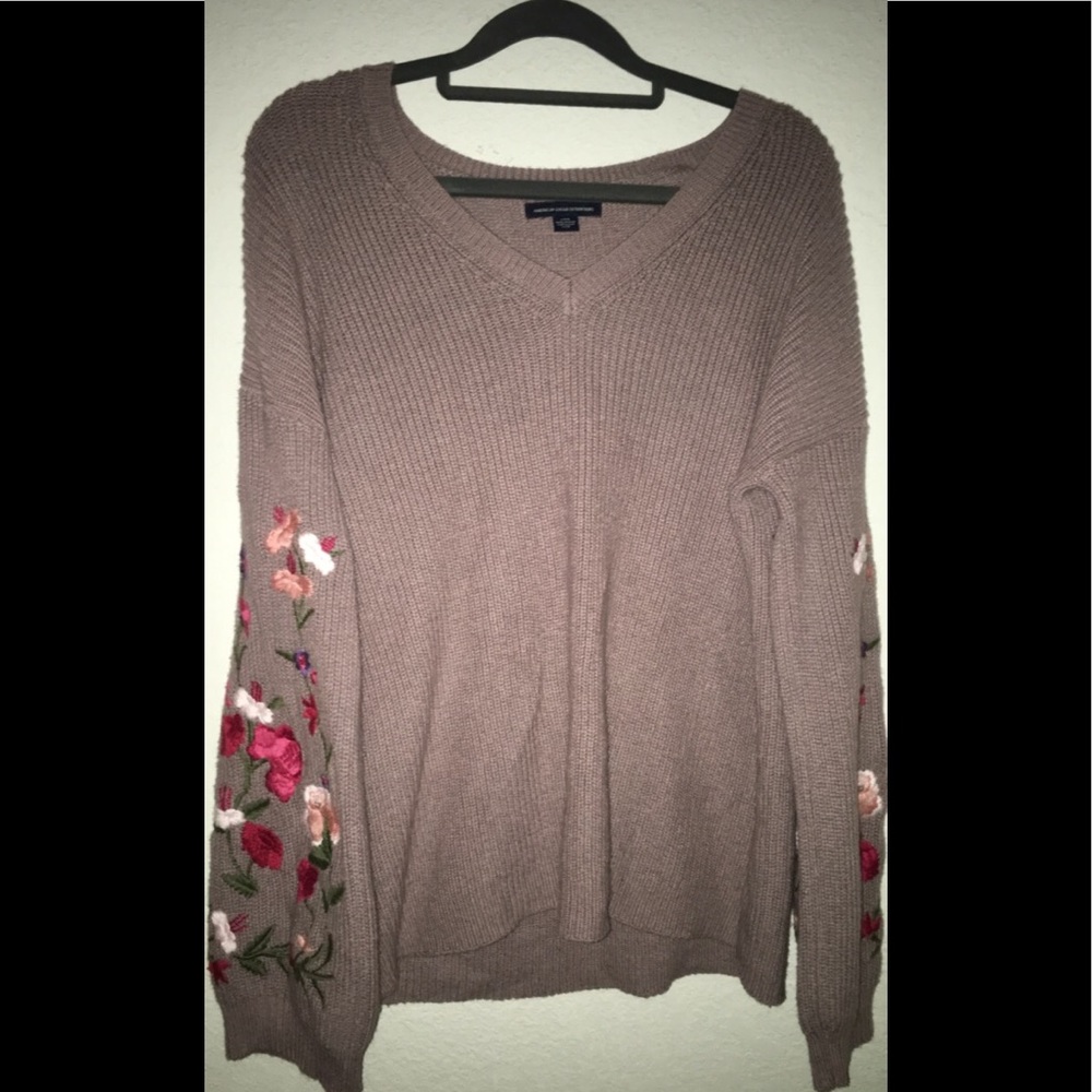 American Eagle outfitters sweater!!